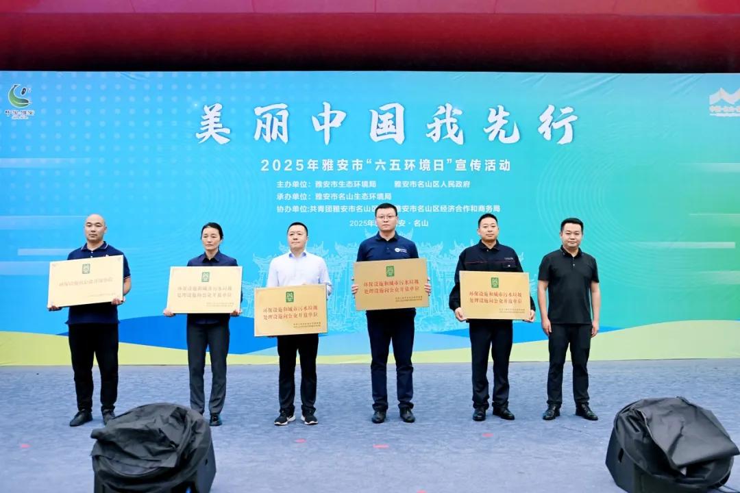 f0d50380b52a14e5d790764bd8aed640_6562e378-4d57-42d3-94a9-b2a0f455acc4.jpg f0d50380b52a14e5d790764bd8aed640_6562e378-4d57-42d3-94a9-b2a0f455acc4.jpg