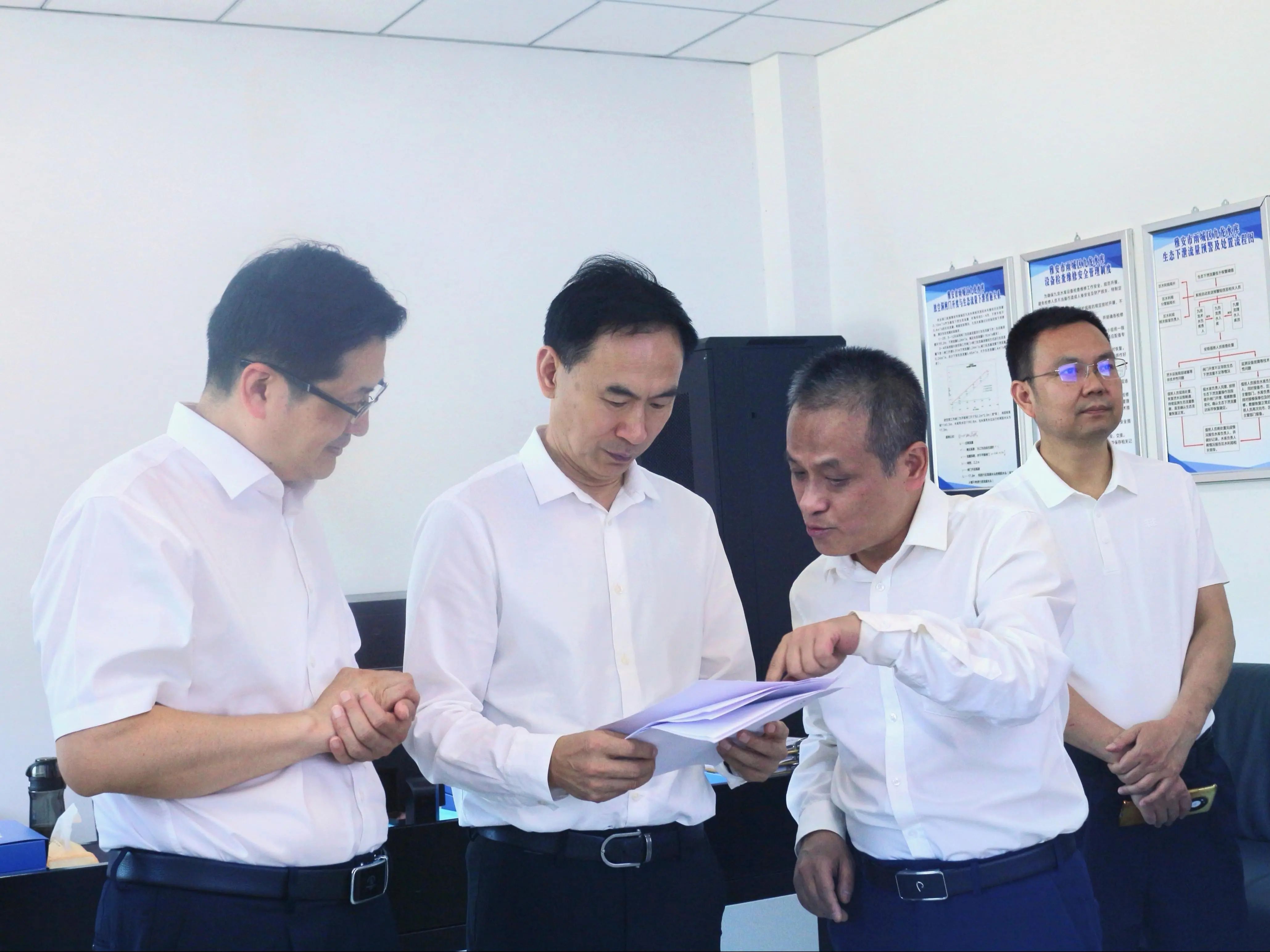 b0566e7d16139d42999cb174be54b9df_1.jpg b0566e7d16139d42999cb174be54b9df_1.jpg