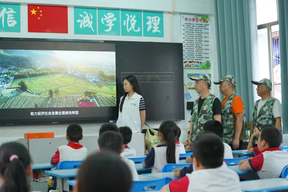 008cf47c0d16fd4bde3f60e8f40c516b_2.webp.png 008cf47c0d16fd4bde3f60e8f40c516b_2.webp.png